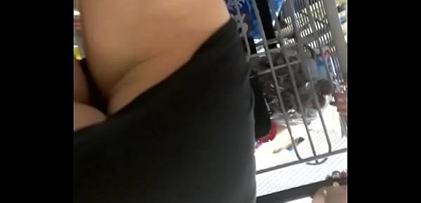  Upskirt esposa no mercado